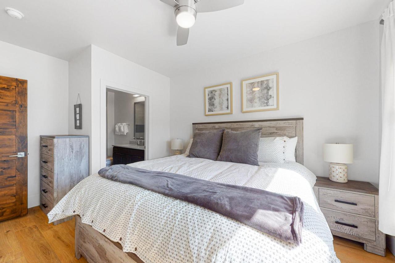 Blue River Flats Condos 실버스론 외부 사진